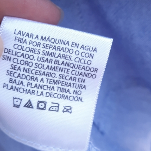 Gift Tag Christmas Button Down Top by White Stag |  L 12/14 - Picture 14 of 14